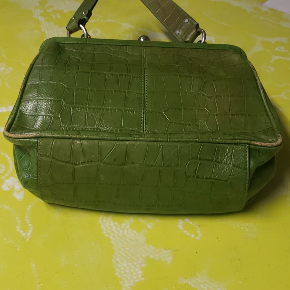 Fossil alligator print handbag 10"x 7"x 4" - Picture 6 of 8